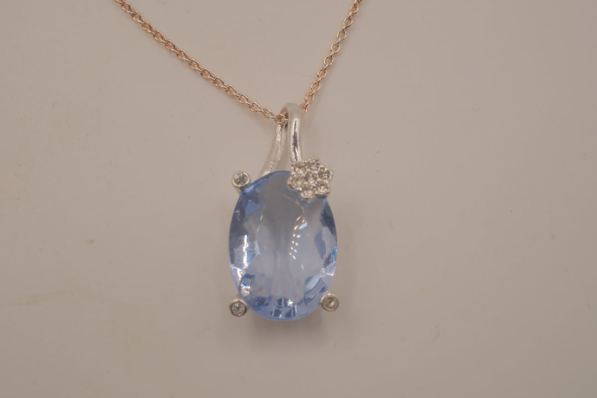 Vintage Avon light blue stone flower pendant necklace