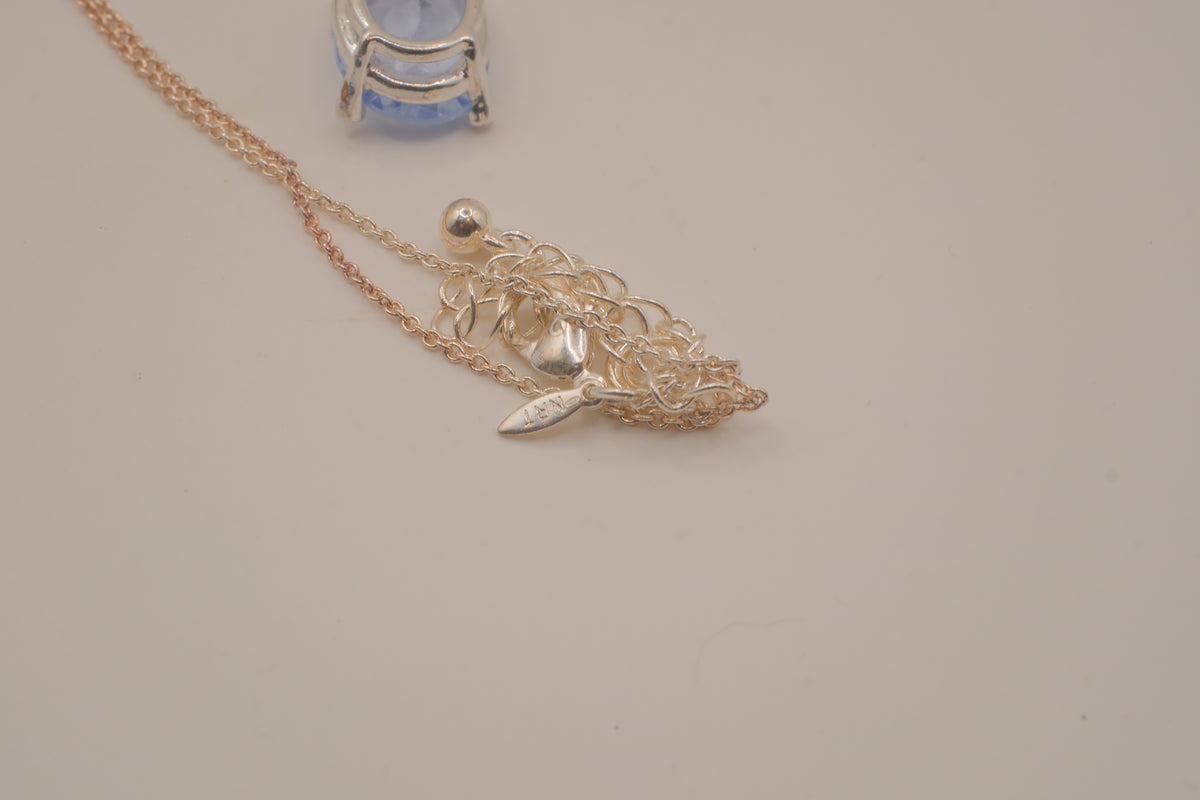 Vintage Avon light blue stone flower pendant necklace