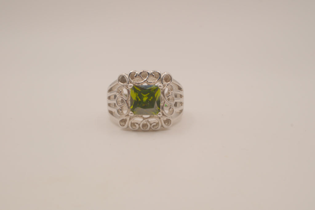 Vintage Ornate Green stone ring