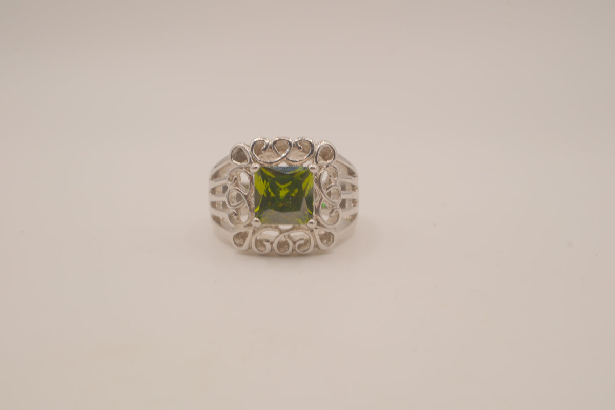 Vintage Ornate Green stone ring