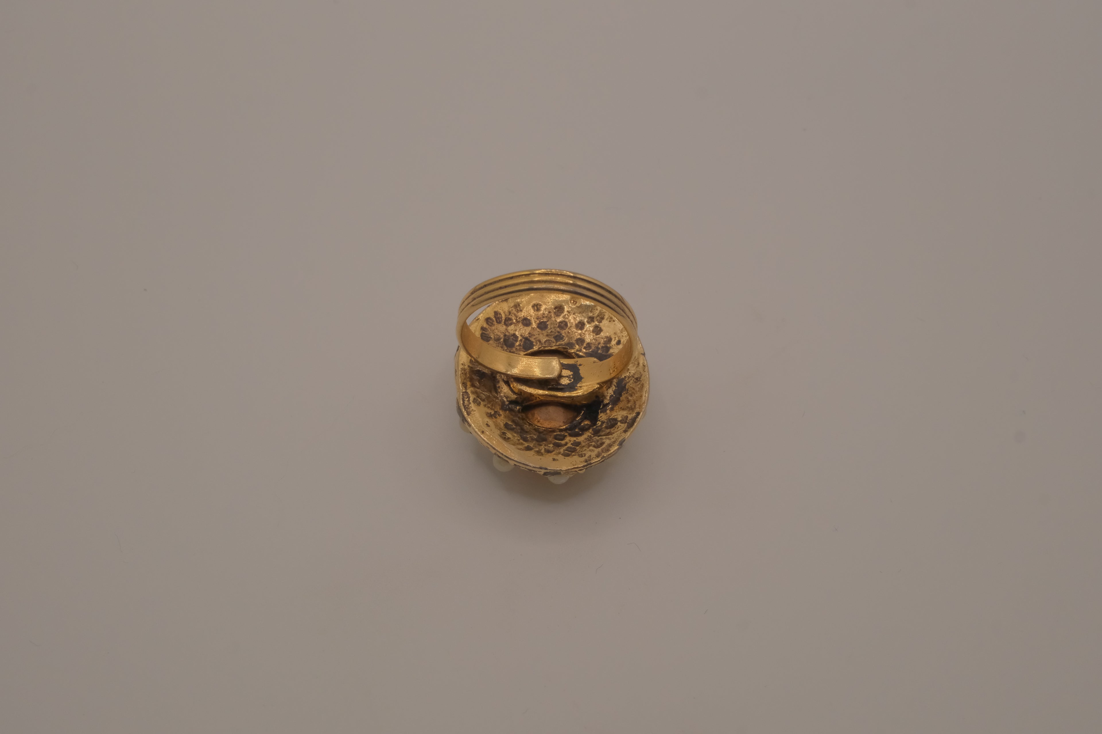 Vintage honey-amber cocktail ring&nbsp;