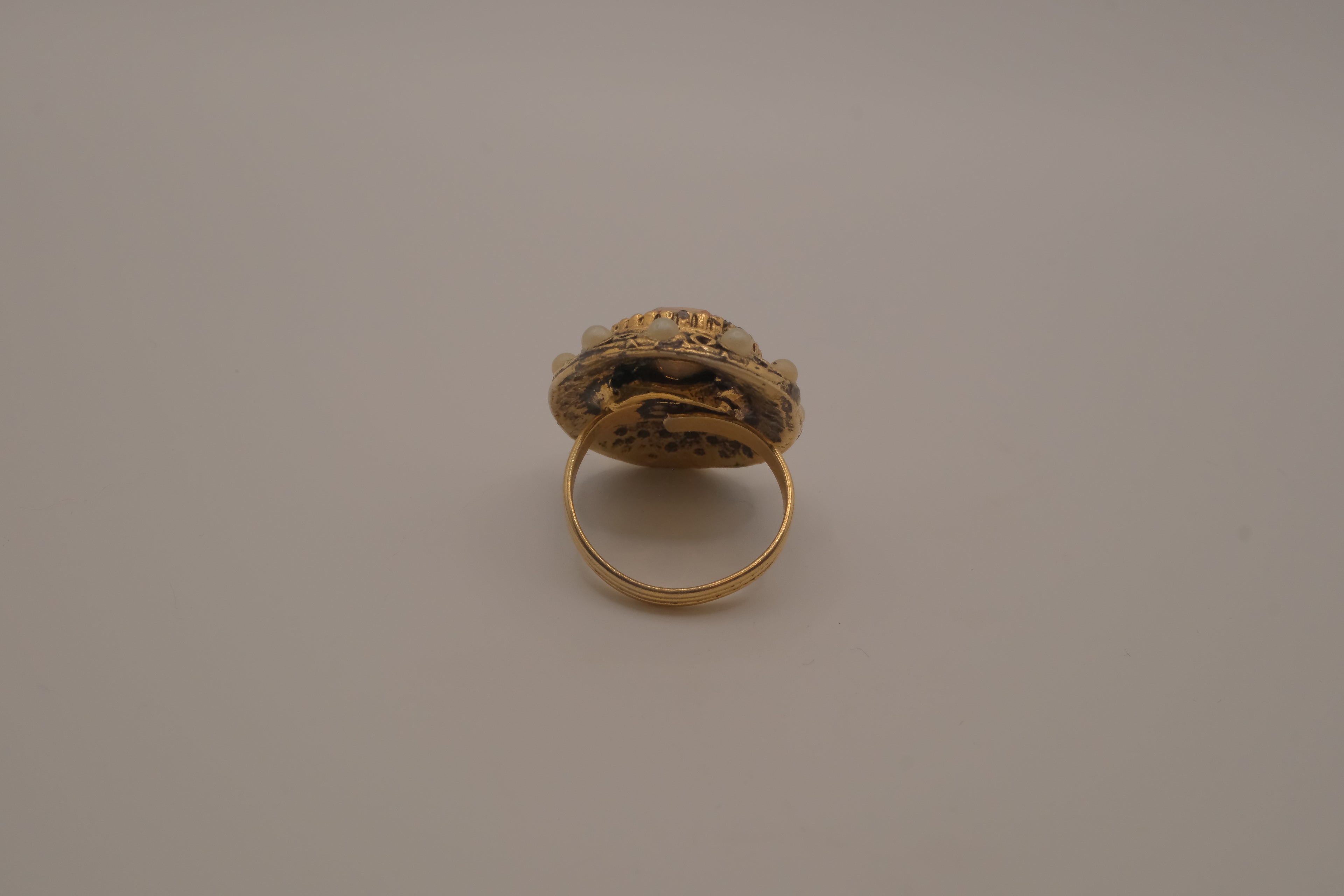 Vintage honey-amber cocktail ring&nbsp;