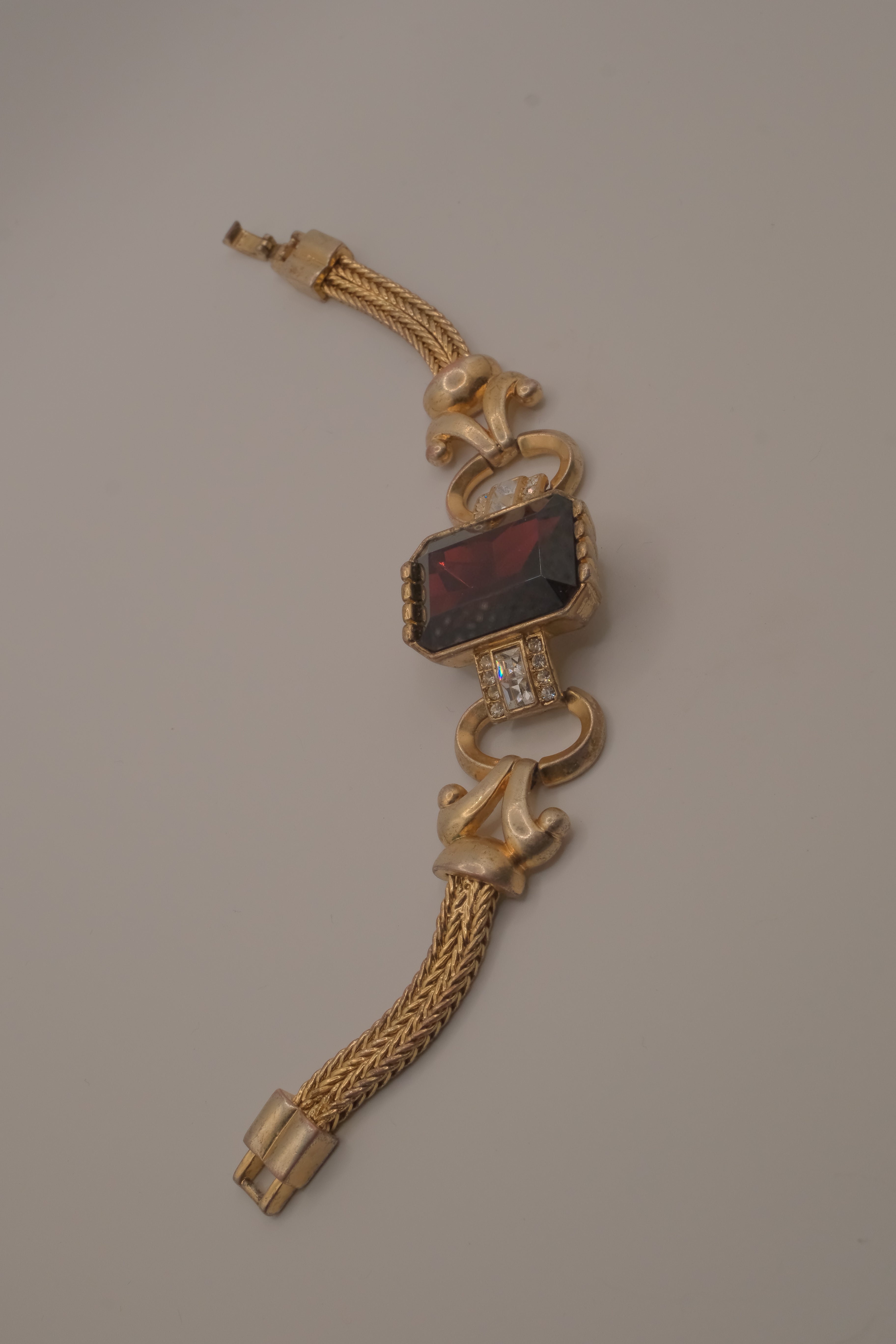 Vintage Victorian-style gold-tone link bracelet