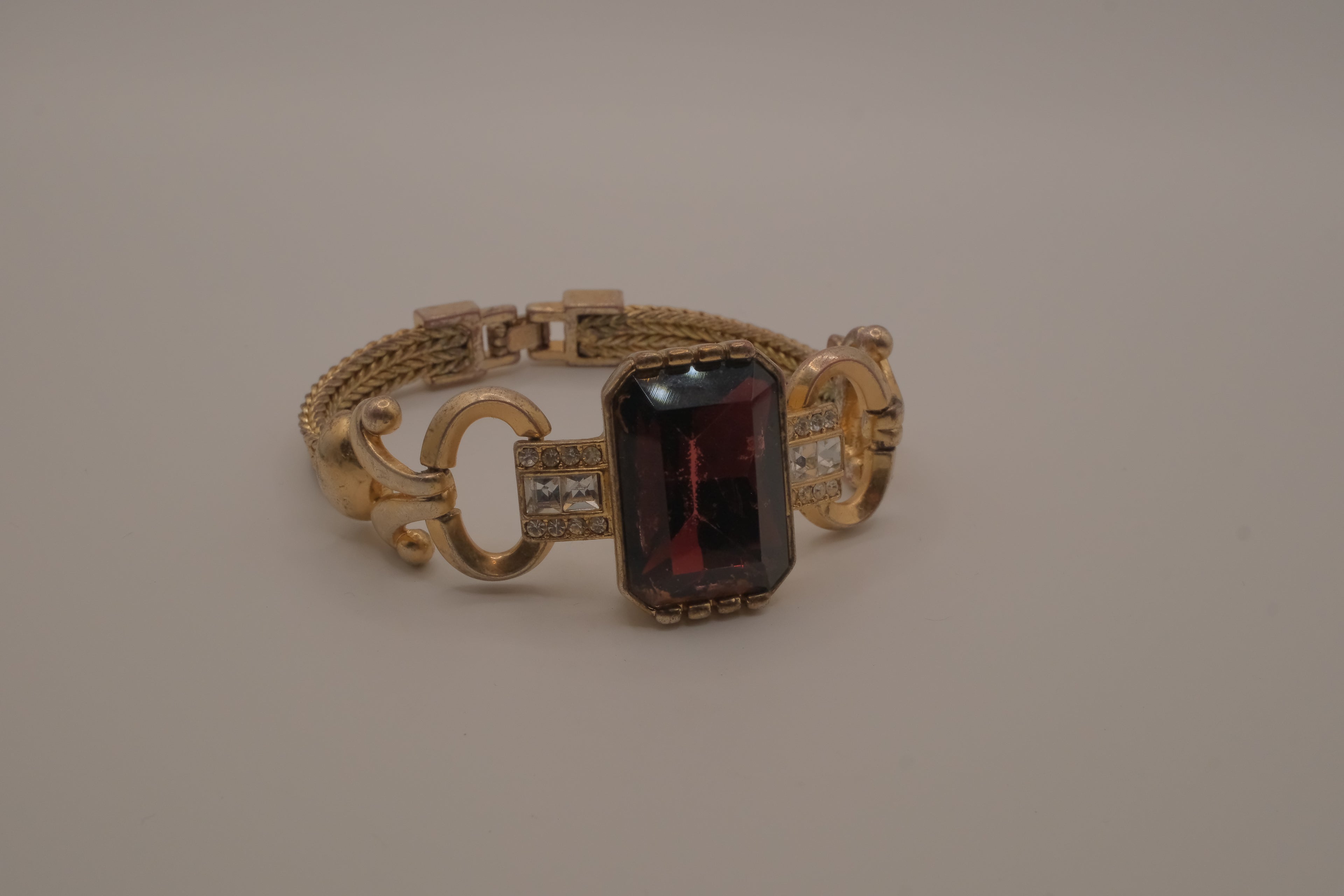 Vintage Victorian-style gold-tone link bracelet