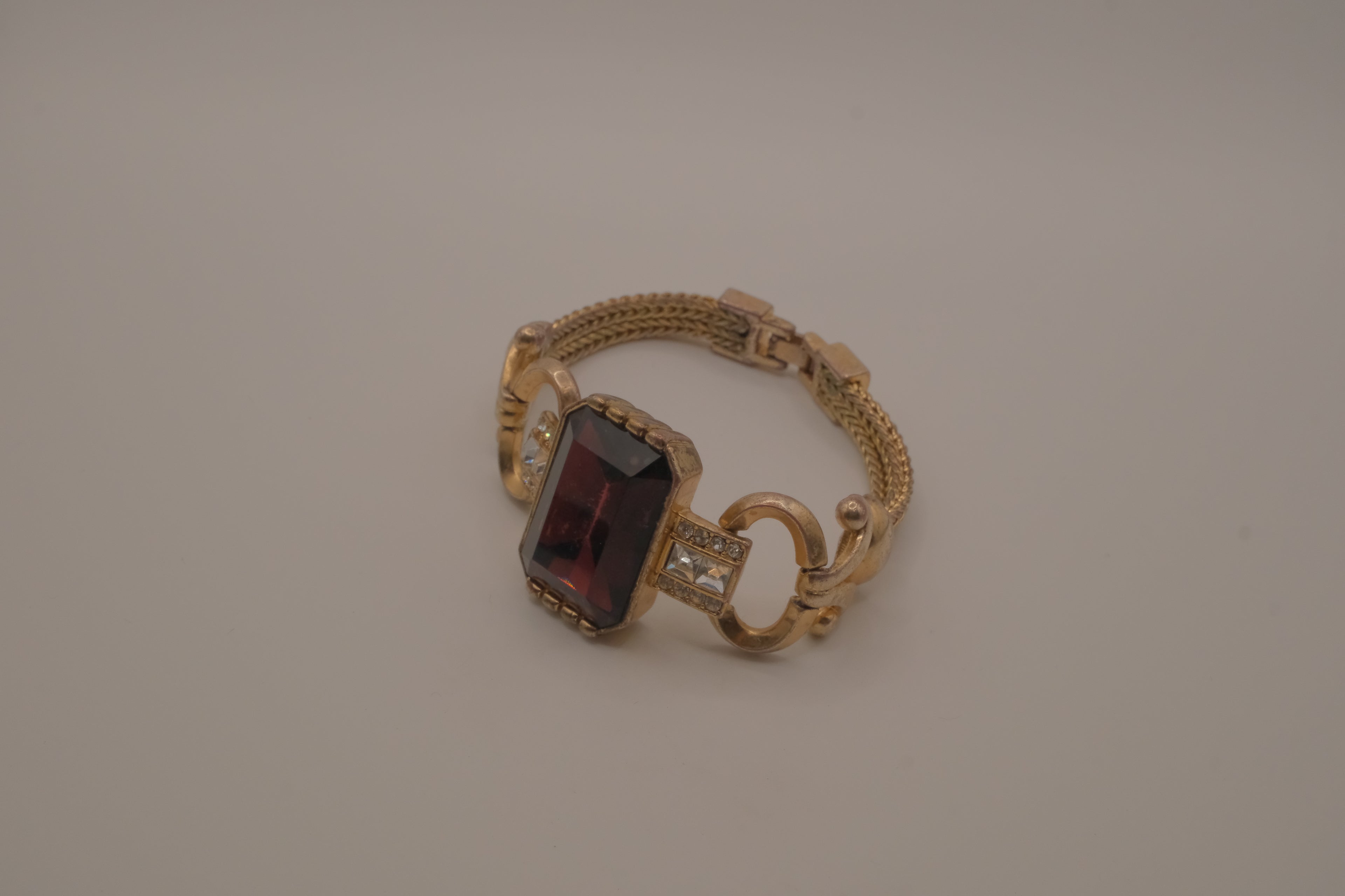 Vintage Victorian-style gold-tone link bracelet