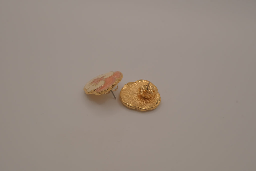 Vintage enamel pansy flower earring