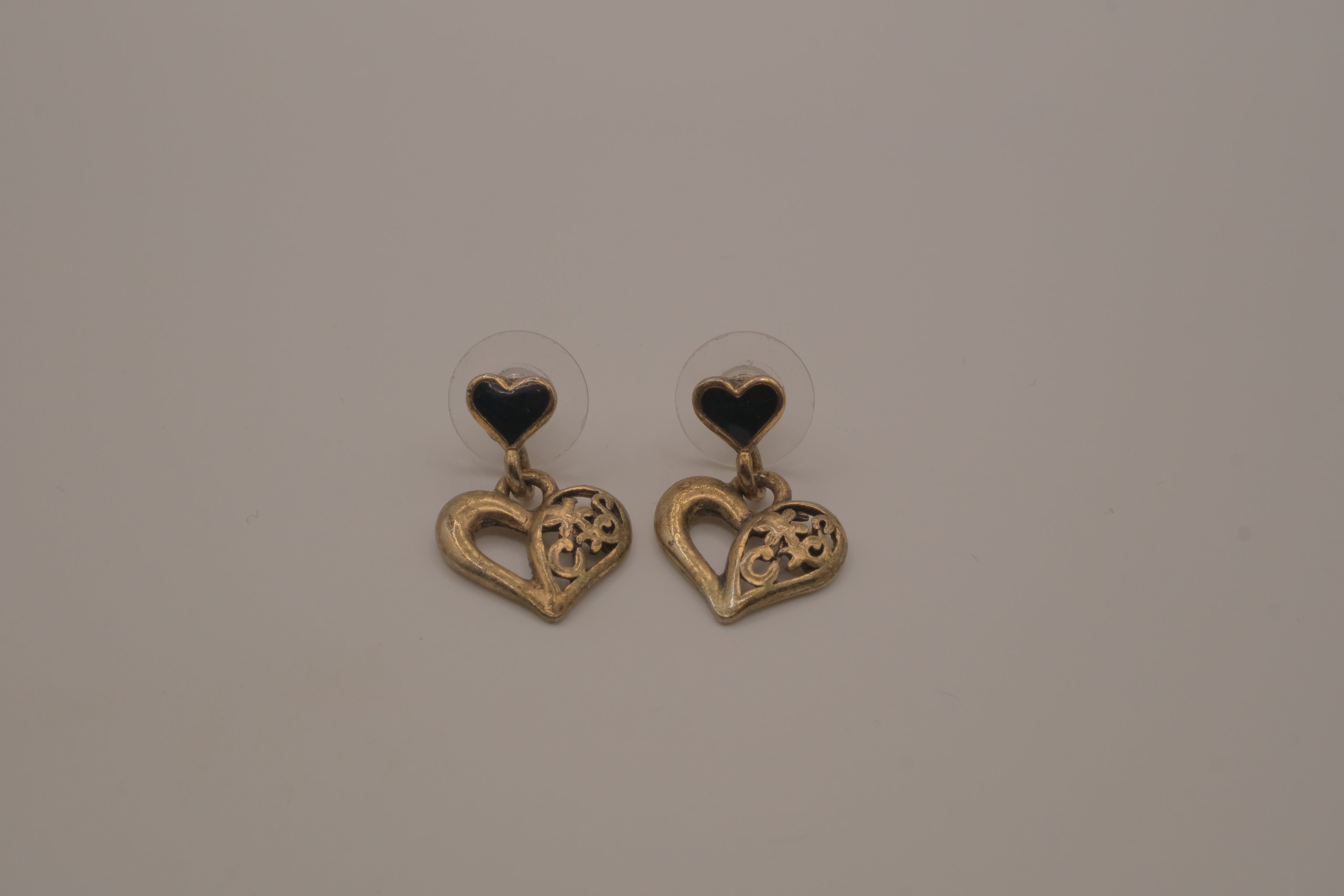 Vintage open heart dangle earring