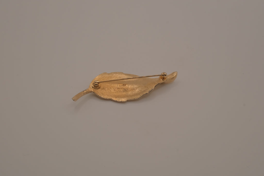 Avon "Graceful Leaf" gold-tone brooch