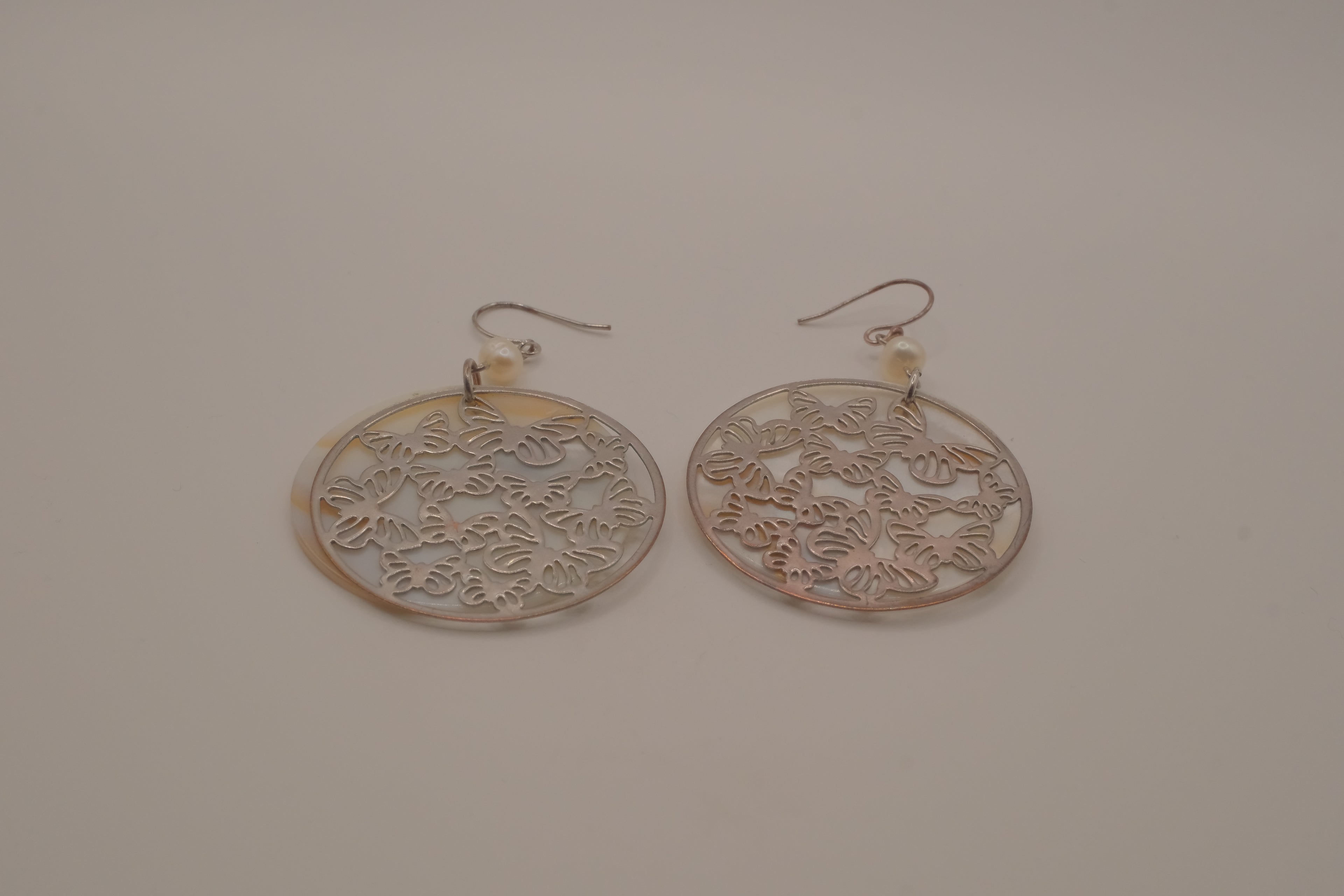 Mother-of-pearl Butterfly filigree disc earring