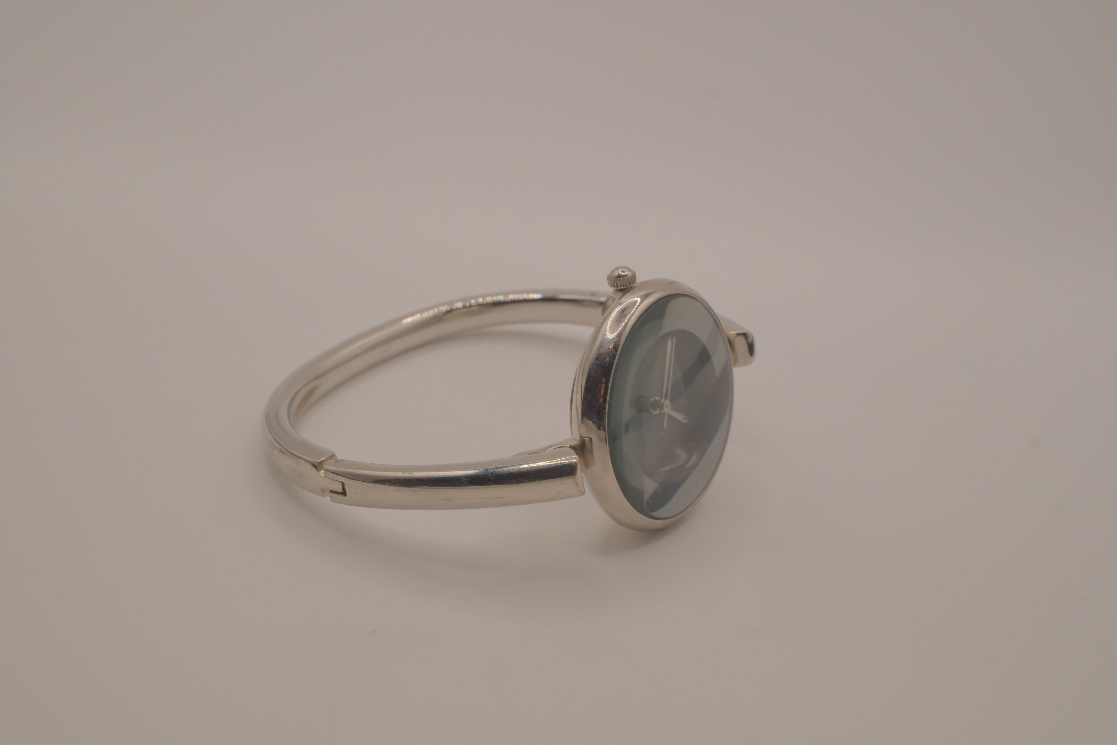 Sleek bezel frame bangle bracelet watch