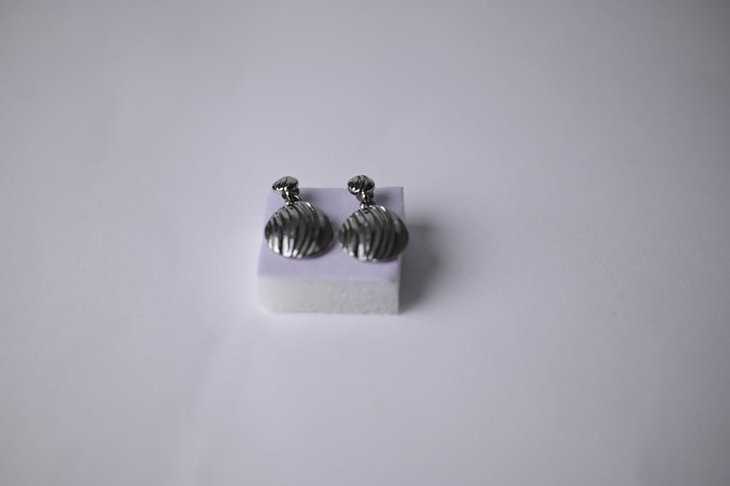 Vintage Silver Ribbed Drop Earrings