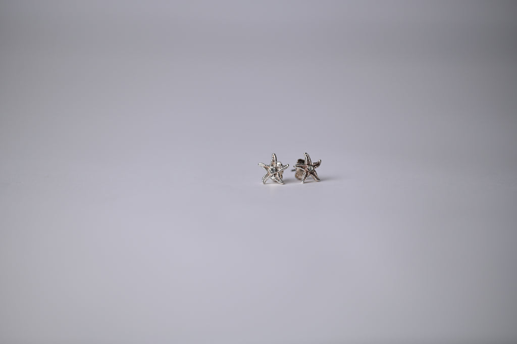 Vintage Avon starfish studs