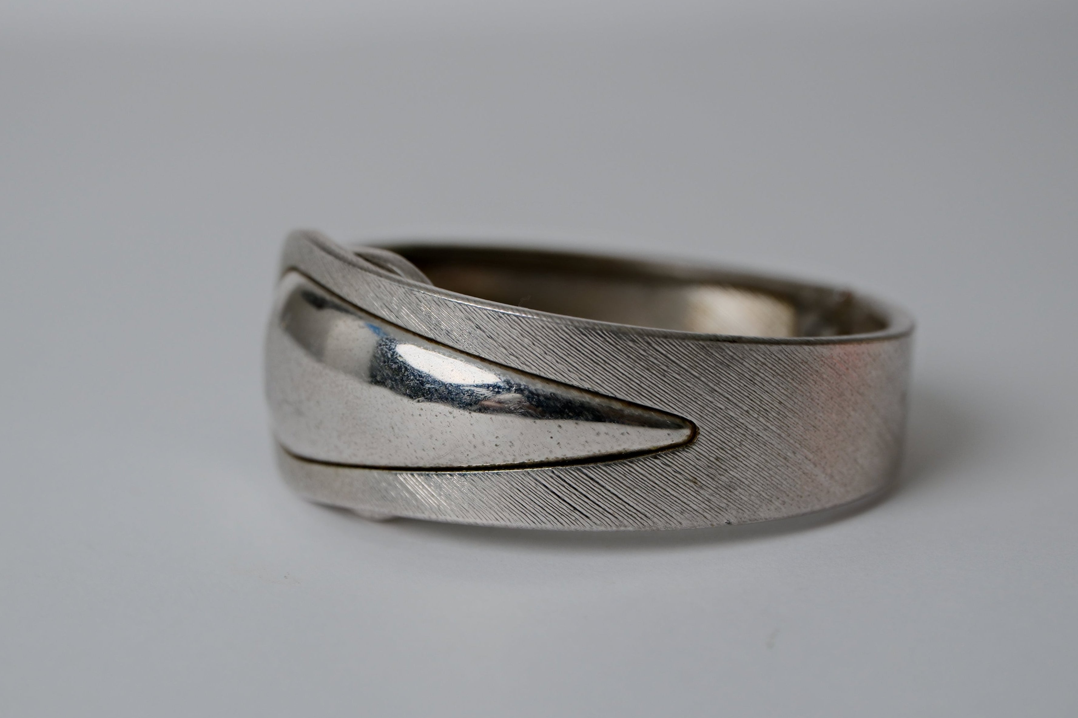 Vintage Sarah Cov Hinged Cuff Bracelet